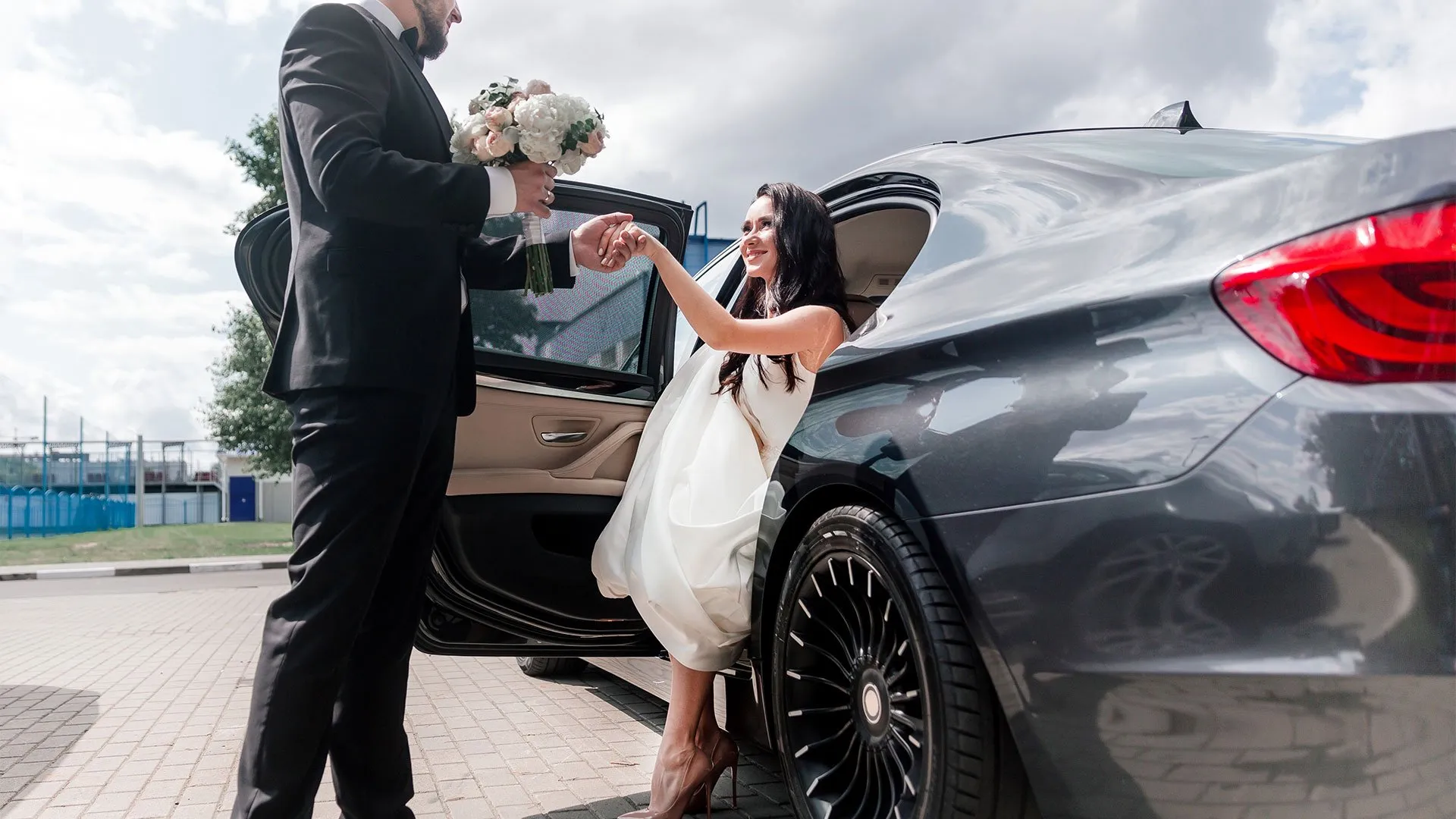 Go-Local-Aruba-WEDDING TRANSPORTATION